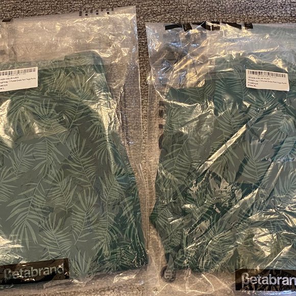 Betabrand | Straight-Leg | 7-Pocket Dress Pant Yoga Pants (Cabana) - Picture 3 of 6